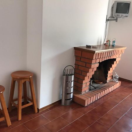 Europa Apart Bed & Breakfast Castanheira de Pera Exterior photo
